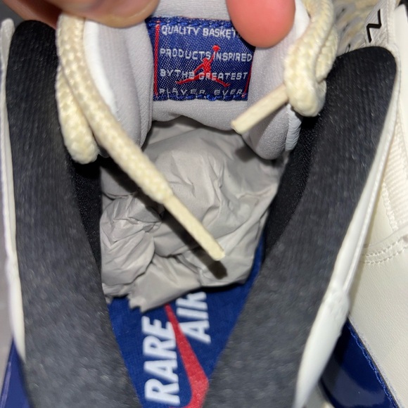 Jordan Men's Cream and Blue Sneakers - Picture 4 of 9